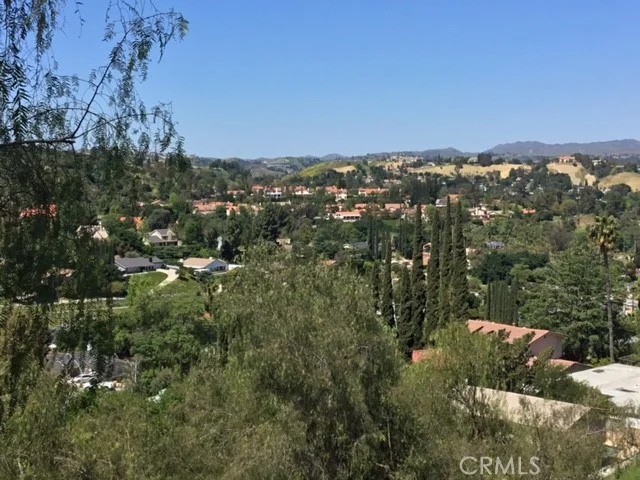 Iglesia Drive, Woodland Hills