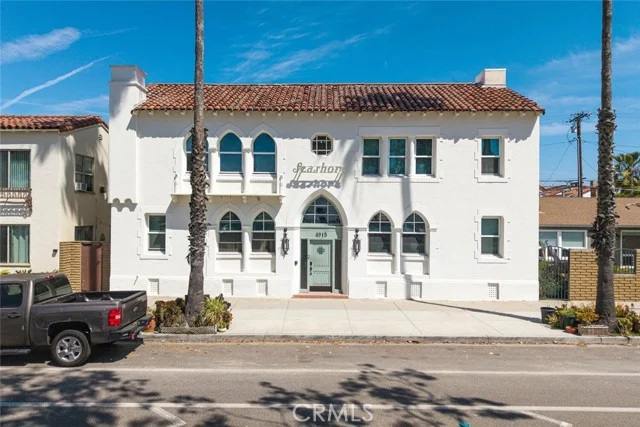 4915 E Ocean photo 2