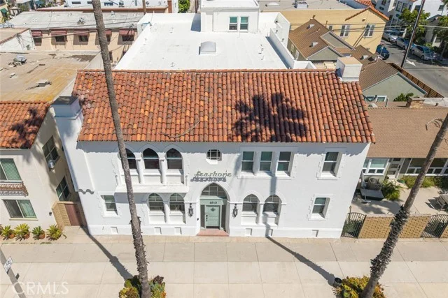 4915 E Ocean photo 3