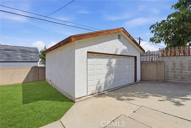 1311 W R photo 5
