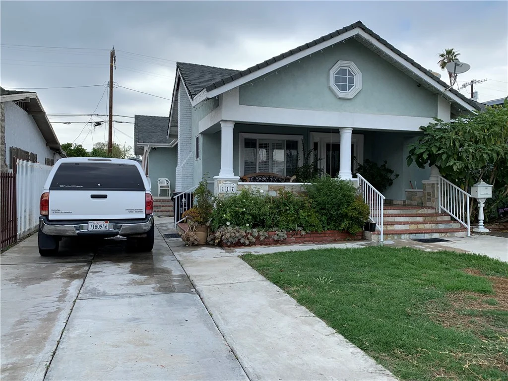 117 N Dillon Street, Los Angeles