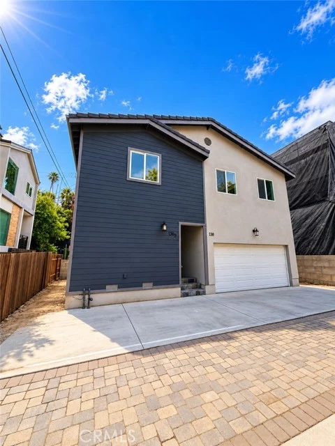136 N Carondelet photo 3
