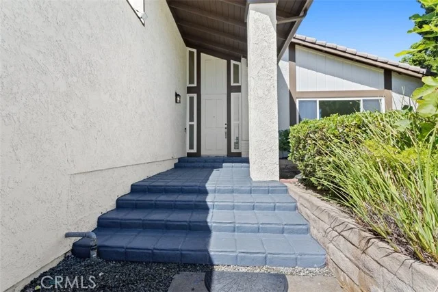 11513 Pala Mesa photo 3