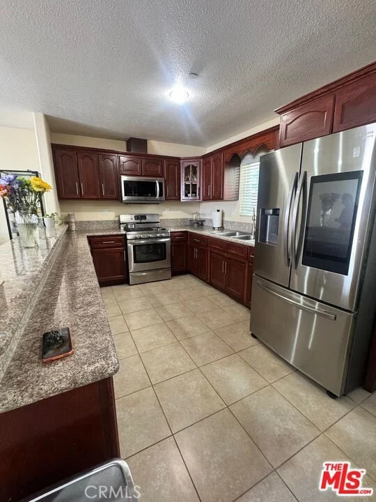3732 Ruthelen photo 2