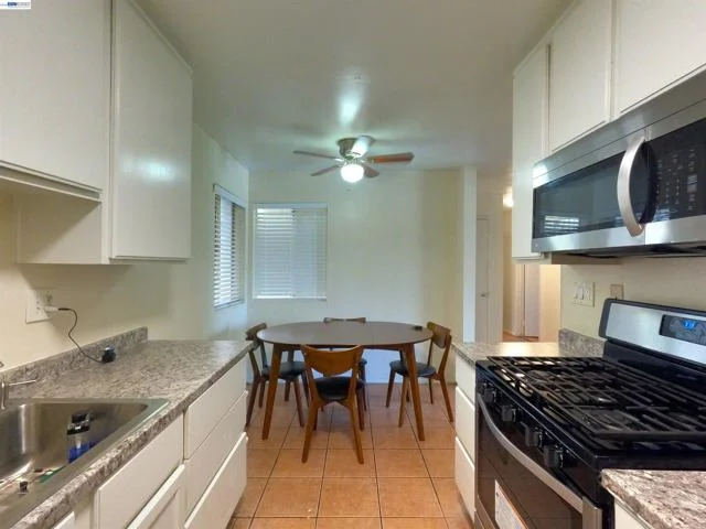 1566 Pine Ave #103A photo 3