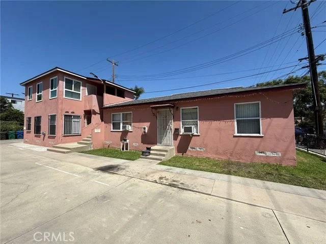 1111 Walnut photo 3