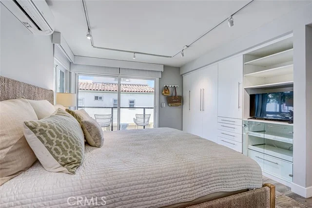 2512 Ocean photo 5