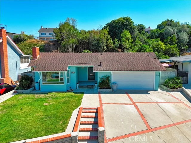 2080 Avenida Feliciano photo 2