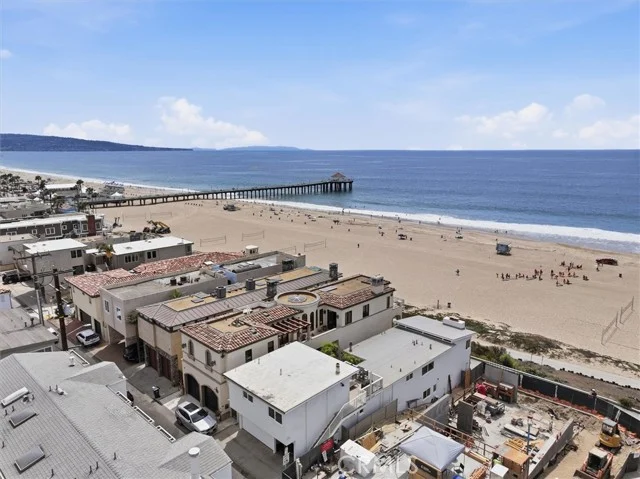 1416 The Strand photo 3