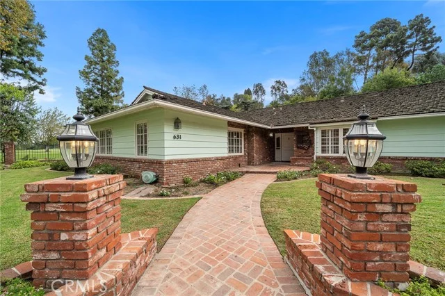 631 W Devon photo 4