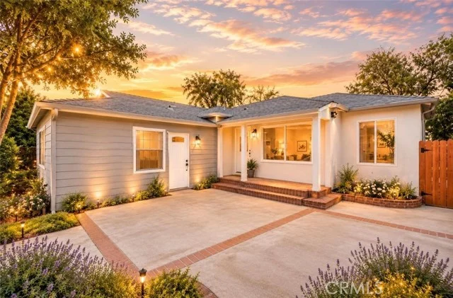 6714 Jellico, Lake Balboa