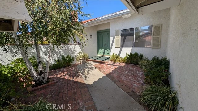28859 Michelle Drive photo 2