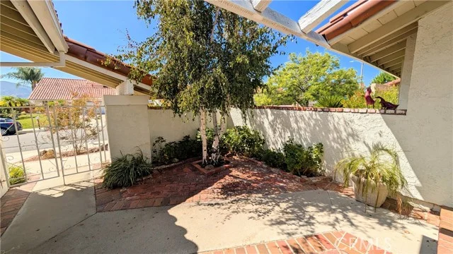 28859 Michelle Drive photo 3