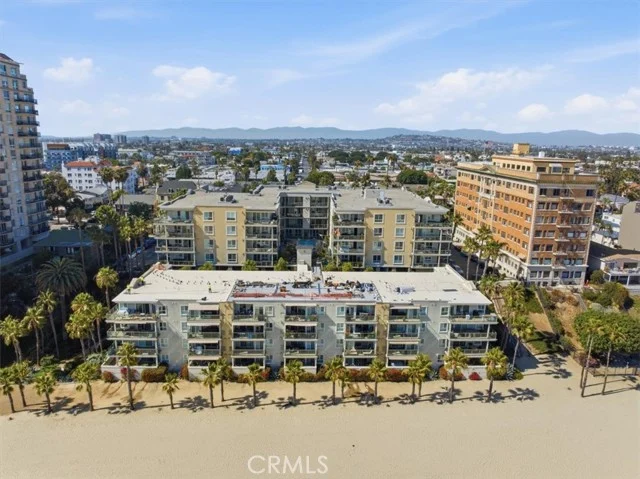 1000 E Ocean #402 photo 5