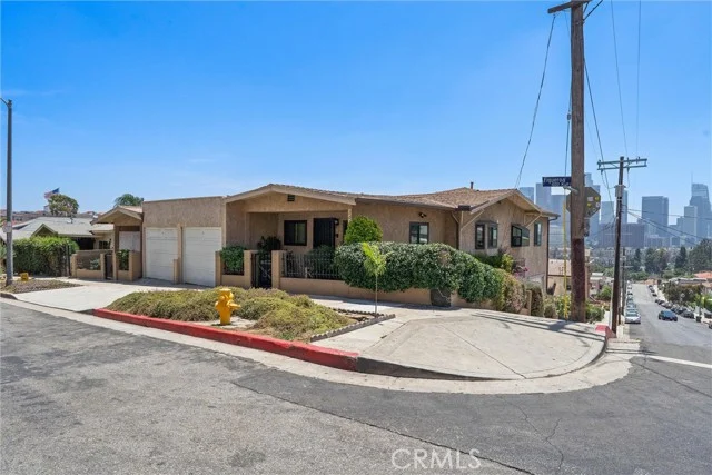 1024 Figueroa Terrace photo 2