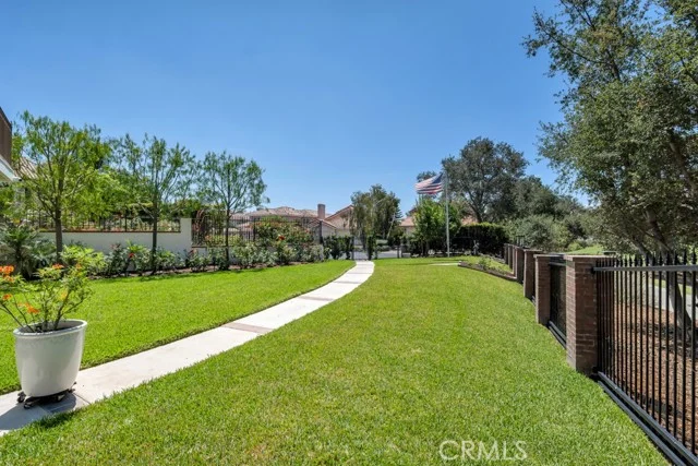 4570 Rayburn photo 5