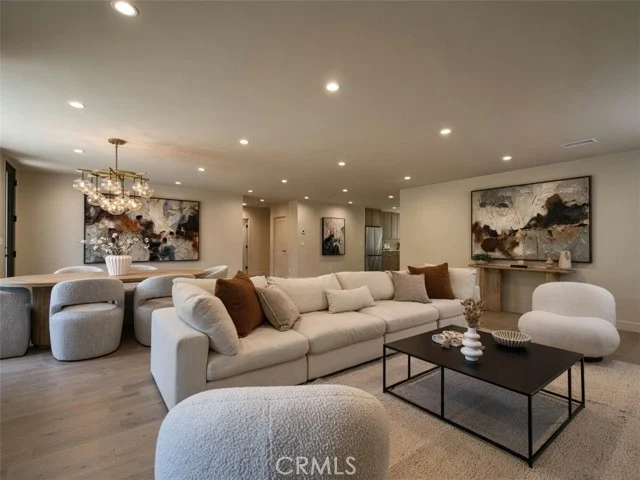 4819 Genesta Avenue, Encino