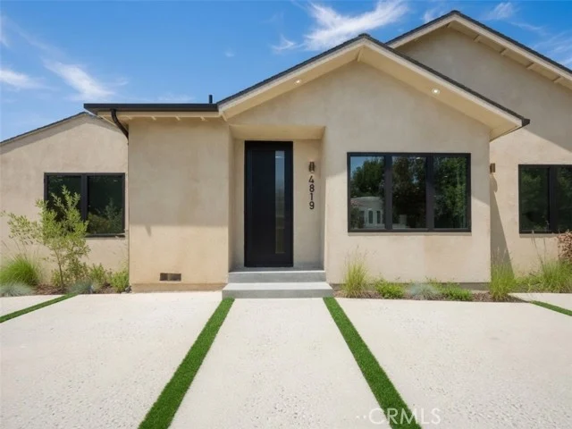 4819 Genesta Avenue photo 3