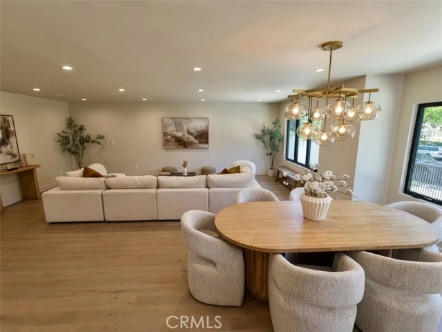4819 Genesta Avenue photo 5