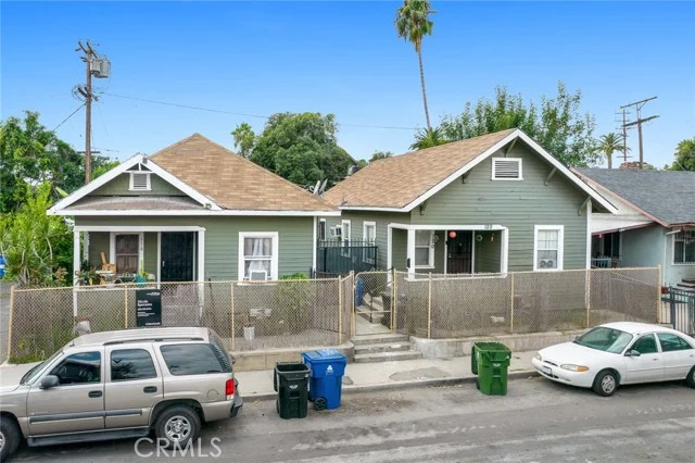 116 ELLITA Place photo 3