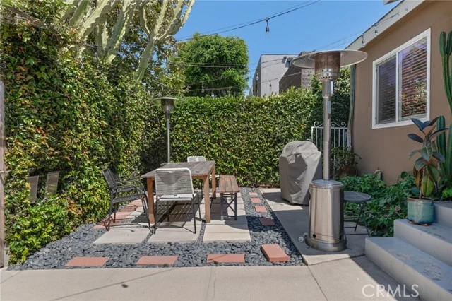 2405 Abbot Kinney photo 5
