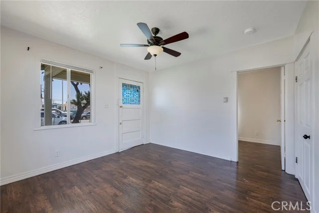 1123 S Mcdonnell Avenue photo 3