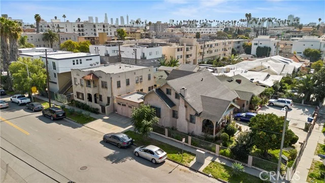 4214 Rosewood photo 4