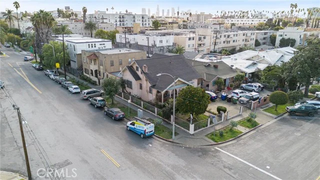 4214 Rosewood photo 5