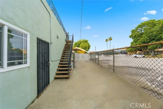 1722 N Wilmington photo 5