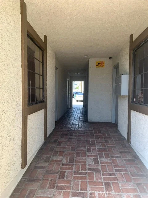 5665 Whitnall photo 2