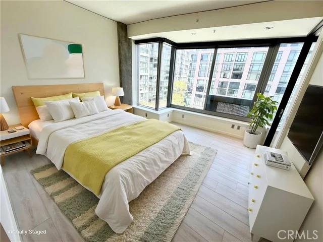 1155 S Grand Avenue #1017 photo 2