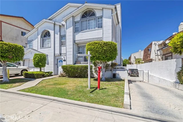 13729 Doty, Hawthorne