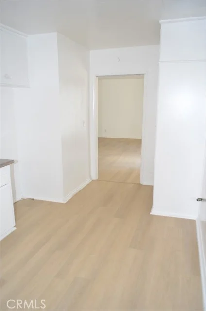 749 S Berendo photo 3