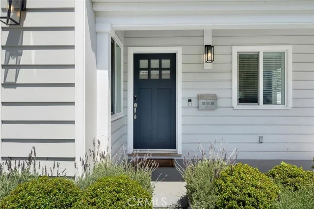1430 Bonnie Brae photo 4