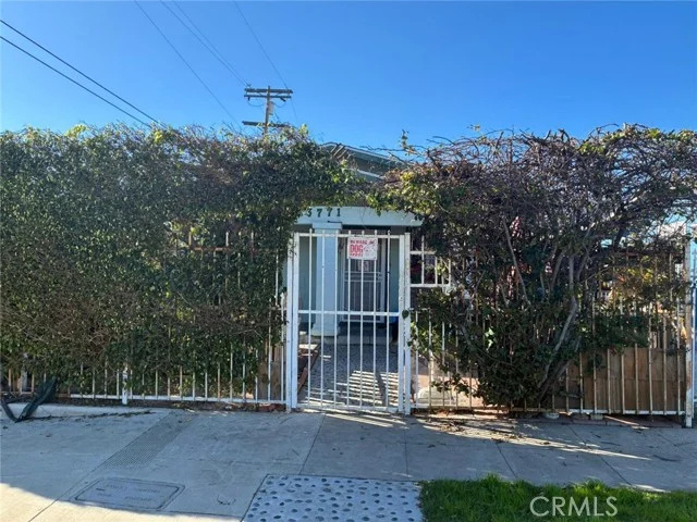3771 S Catalina photo 4