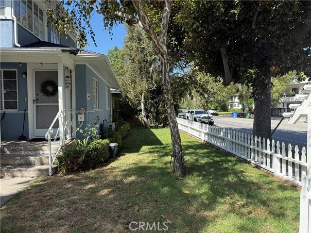 5005 Cahuenga photo 5