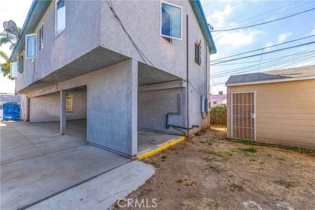 8463 S Halldale photo 4