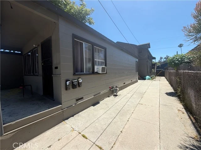 6236 Arroyo Glen St photo 3