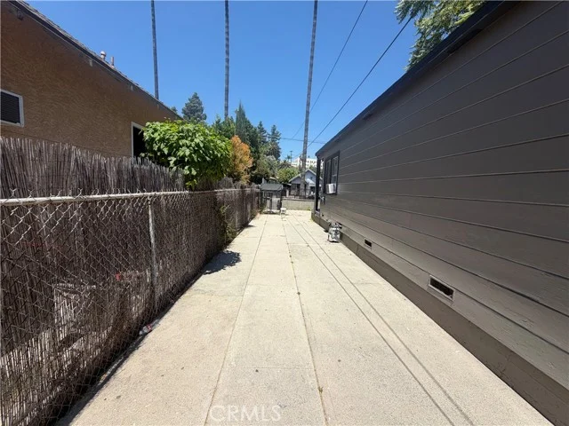 6236 Arroyo Glen St photo 5