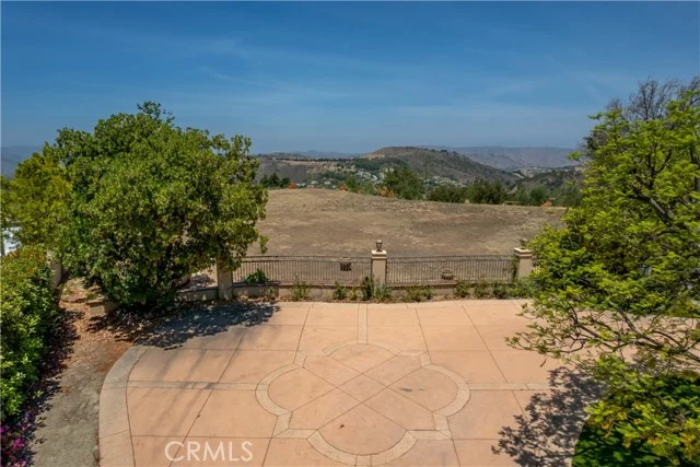 24030 ALDER Place photo 4