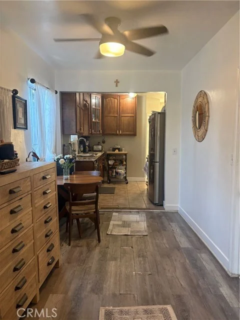 225 S Kern photo 5