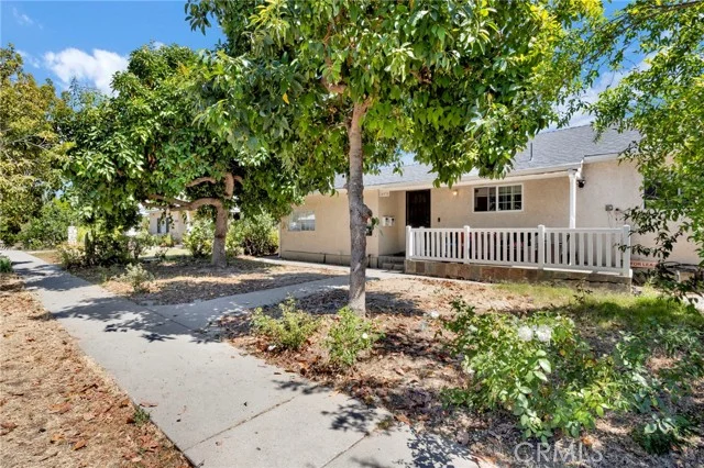 16938 Hartland Street photo 2