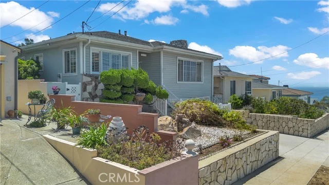 3618 S Cabrillo Avenue photo 2