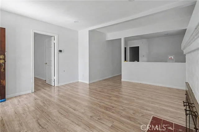 2829 S Rimpau photo 5