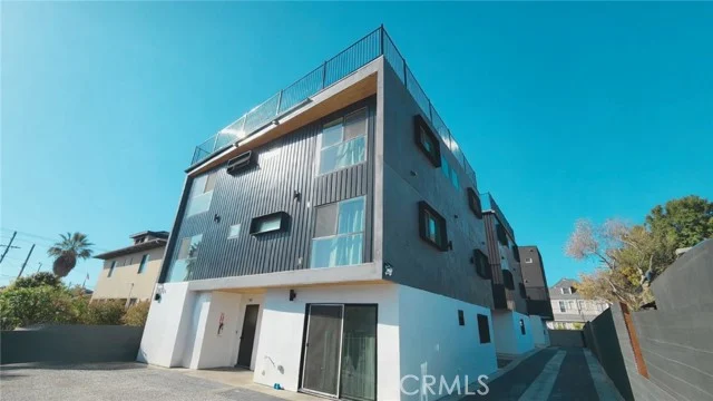 351 S State, Los Angeles