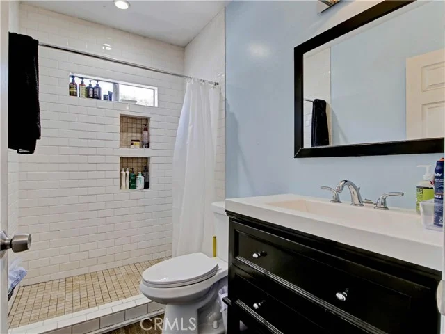 5420 Manhattan Place photo 5