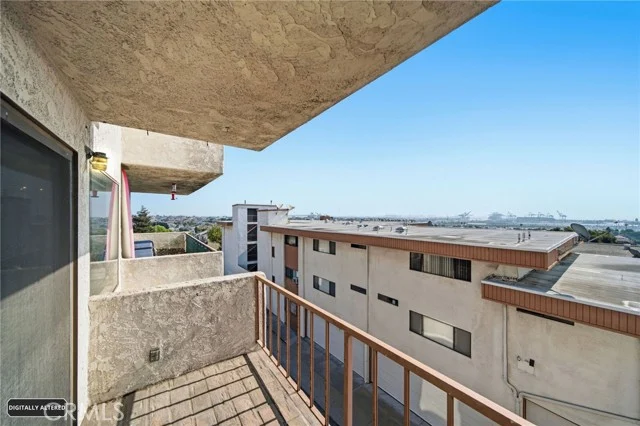 2424 S Gaffey photo 5