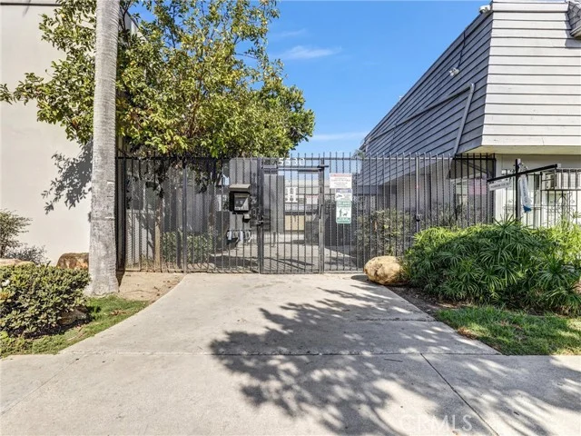 5530 Ackerfield Avenue #210 photo 5