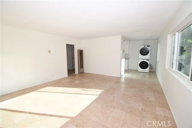 2706 Robinson Street photo 5