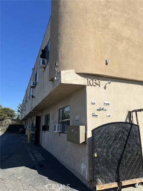 1034 S Herbert photo 4